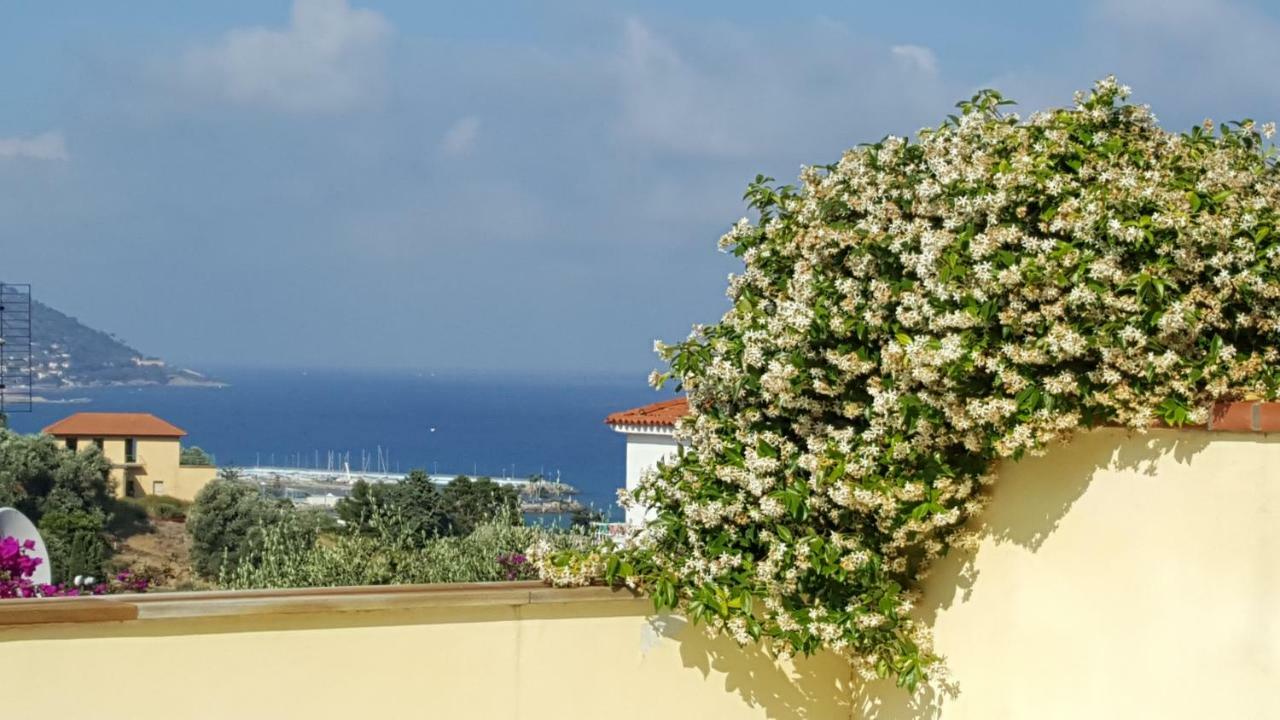 Villa Jone 디아노마리나 외부 사진